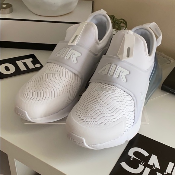 NWT Nike Air Max 270 triple white - Picture 5 of 9